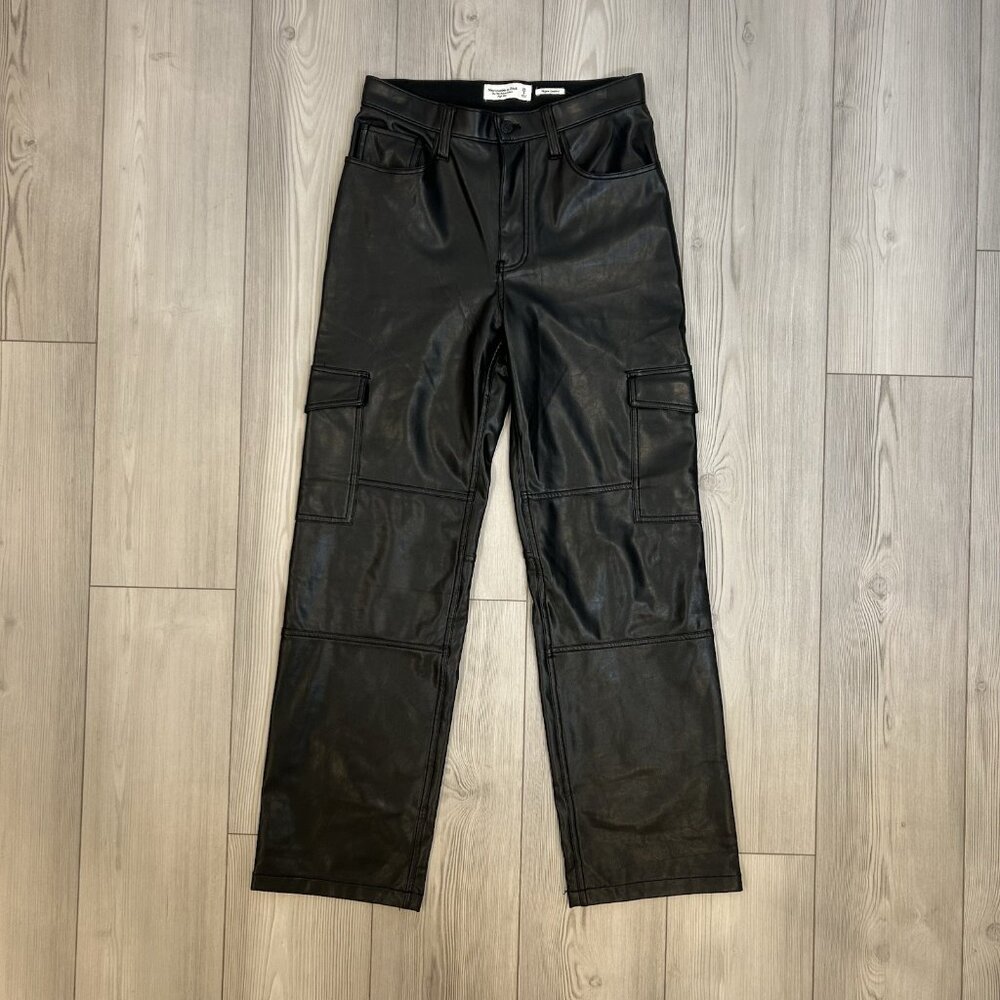 Abercrombie & Fitch Vegan Leather The 90s Relaxed Jean High Rise 28/6 Black